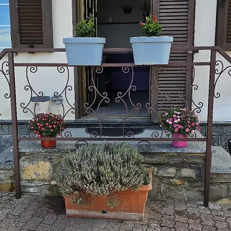 Apartment La Casa Della Lavanda *